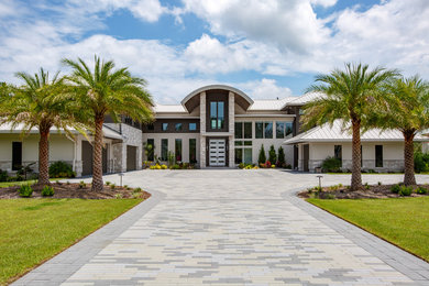 Trendy exterior home photo in Jacksonville