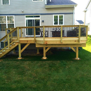 Elevated Wood Deck Design in Itasca, IL