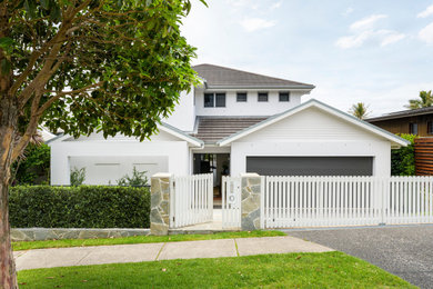 Photo of a transitional exterior in Newcastle - Maitland.