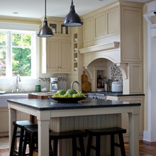 Traditional Cottage Decor