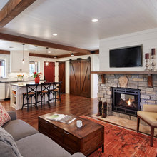 Fireplace/mantel
