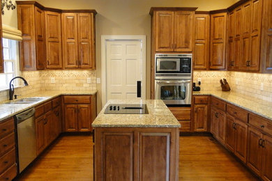 Example of a classic kitchen design in Nashville