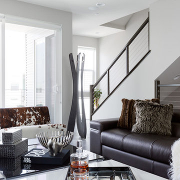 A Collected-Meets-Cool Costa Mesa Bachelor Pad