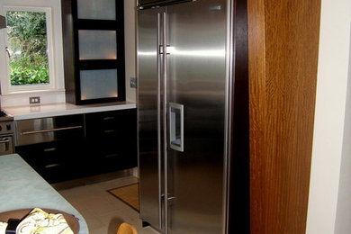 Inspiration for a modern kitchen remodel in Portland