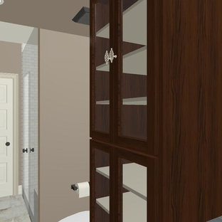 Immagine di una stanza da bagno con doccia rustica di medie dimensioni con ante di vetro, ante in legno scuro, doccia alcova, WC a due pezzi, piastrelle bianche, piastrelle diamantate, pareti beige, pavimento con piastrelle in ceramica, lavabo sottopiano, top in zinco, pavimento beige e porta doccia a battente