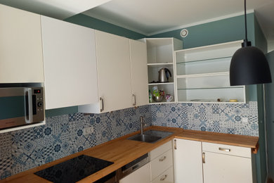 kitchen color and wallpaper