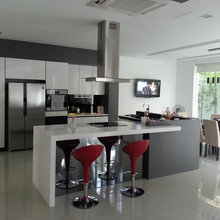KITCHEN CABINET