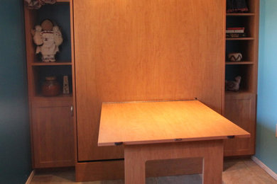 Example of a classic home office design in Phoenix