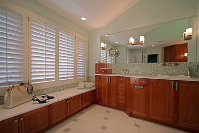 Inspiration for a transitional bathroom remodel in St Louis