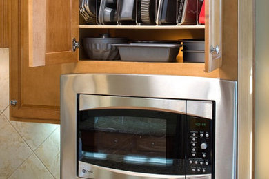 Kitchen photo in Richmond