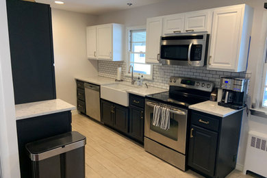 Kitchen - kitchen idea in Denver