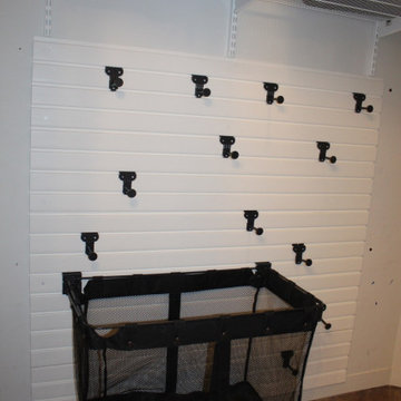 Entry Walk In Closet