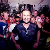 Simon Hudells foto