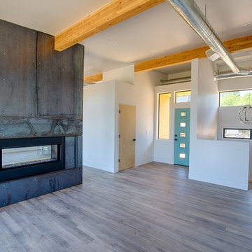 Rustic Manor Circle