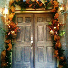 outside Christmas decor