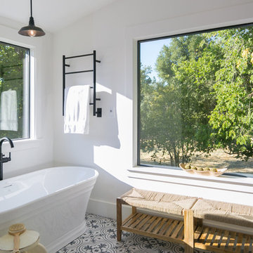 Walnut Creek Modern Farmhouse in Walnut Heights 94596