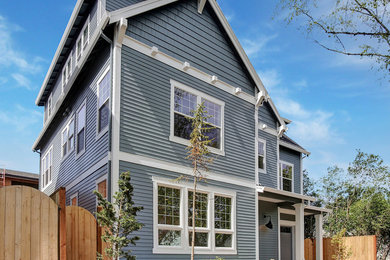Craftsman exterior home idea in Portland