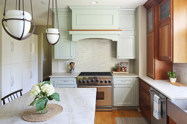 Kitchen by Copper Acorn Interior Design Studio
