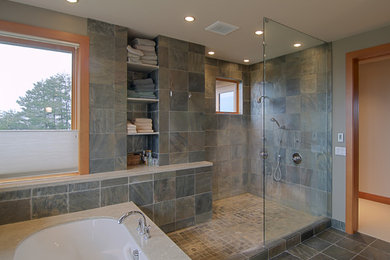 Example of a trendy bathroom design in Portland