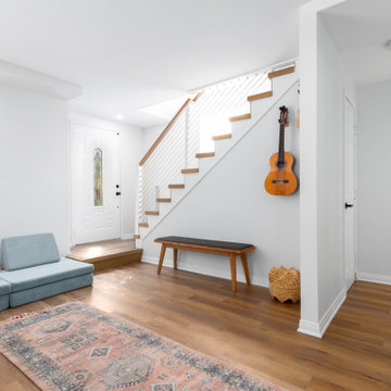 Kingswood Base | Modin Rigid LVP Collection Scandinavian Customer Space | CA