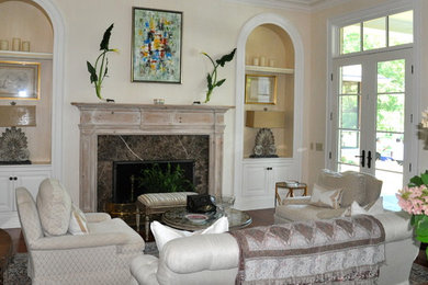 Inspiration for a contemporary home design remodel in Nashville