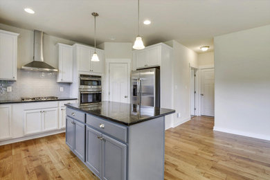 Kitchen - kitchen idea in Baltimore