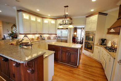 Kitchen photo in Other