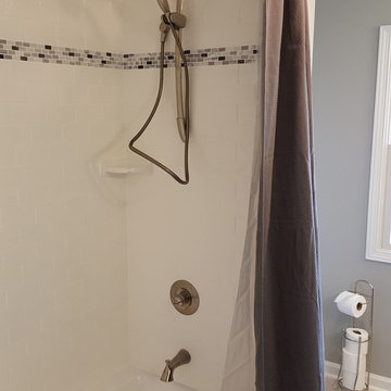 Ann Arbor Dual Vanity Guest Bath