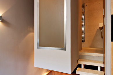 Exemple d'une salle de bain tendance.