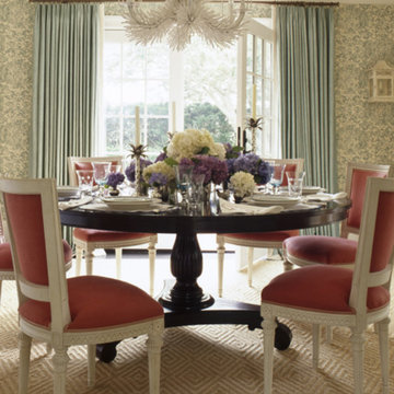 Decorating with Carpets: Dining Rooms