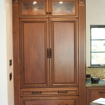 "Lexington" Applied Moulding Cherry Bordeaux with Sable Glaze