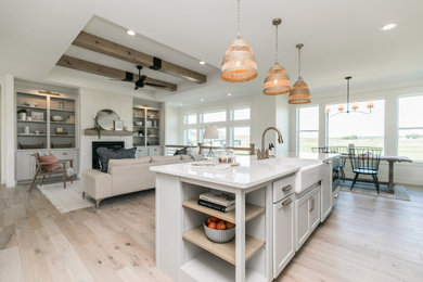 Kitchen - cottage kitchen idea in Cedar Rapids
