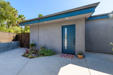 Small trendy home design photo in San Diego