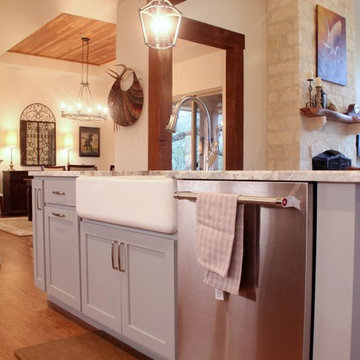 Custom Home-Blanco