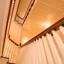 Indoor staircase railing