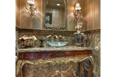 Home design - traditional home design idea in Orange County