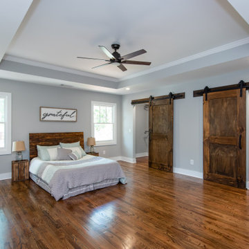 Spacious Primary Suite with Barn door closet