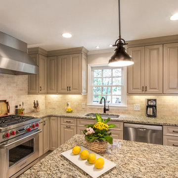 Kitchen Remodel:  1980's Kitchen Transformation