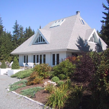 Home On A Bluff Overlooking Penobscot Bay