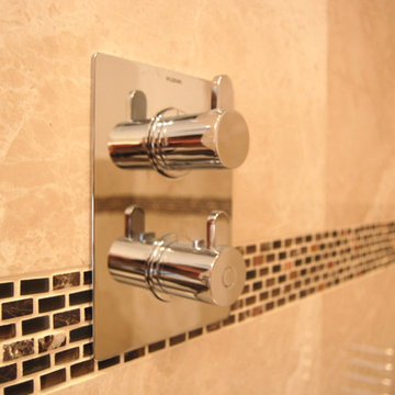 En-Suite Bathroom in Converted Barn, Beaconsfield