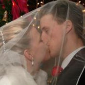 Deanna Faris's photo