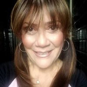 Gloria Lowe's photo
