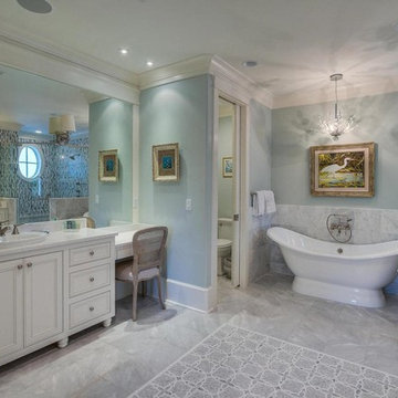 152 E Yacht Pond Lane
