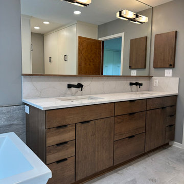 Master Bath 2023