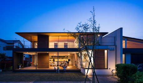 開放的なリビングと人が集うキッチンが家族のつながりを育む家
