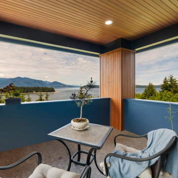 Modern Seabeck custom home
