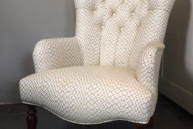Buttoned Slipper Chair