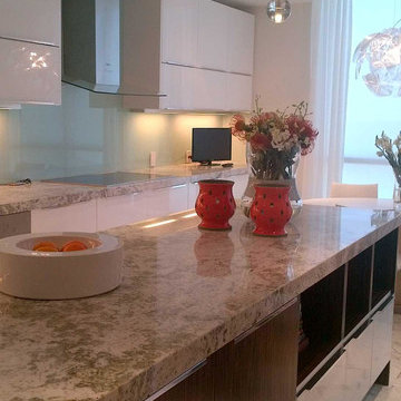 Bath Club- kitchen