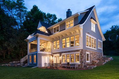 Example of a classic exterior home design in Minneapolis