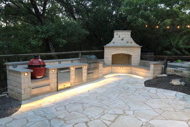Inspiration for a modern patio remodel in Austin
